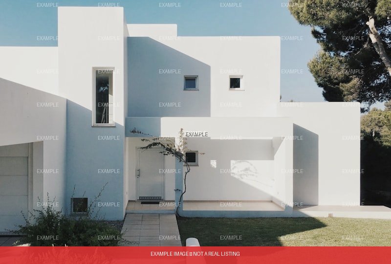 3-Bed Villa with Sea Views — photo 3